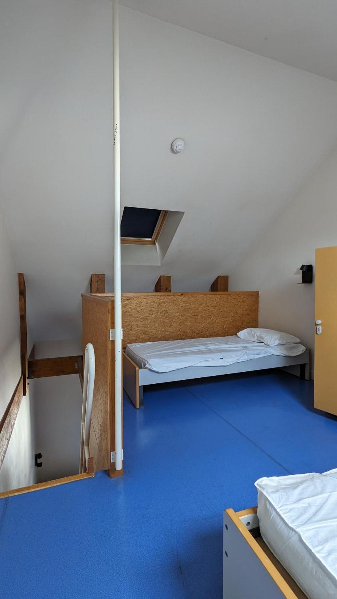 Auberge De Jeunesse Hi Cherbourg Экстерьер фото